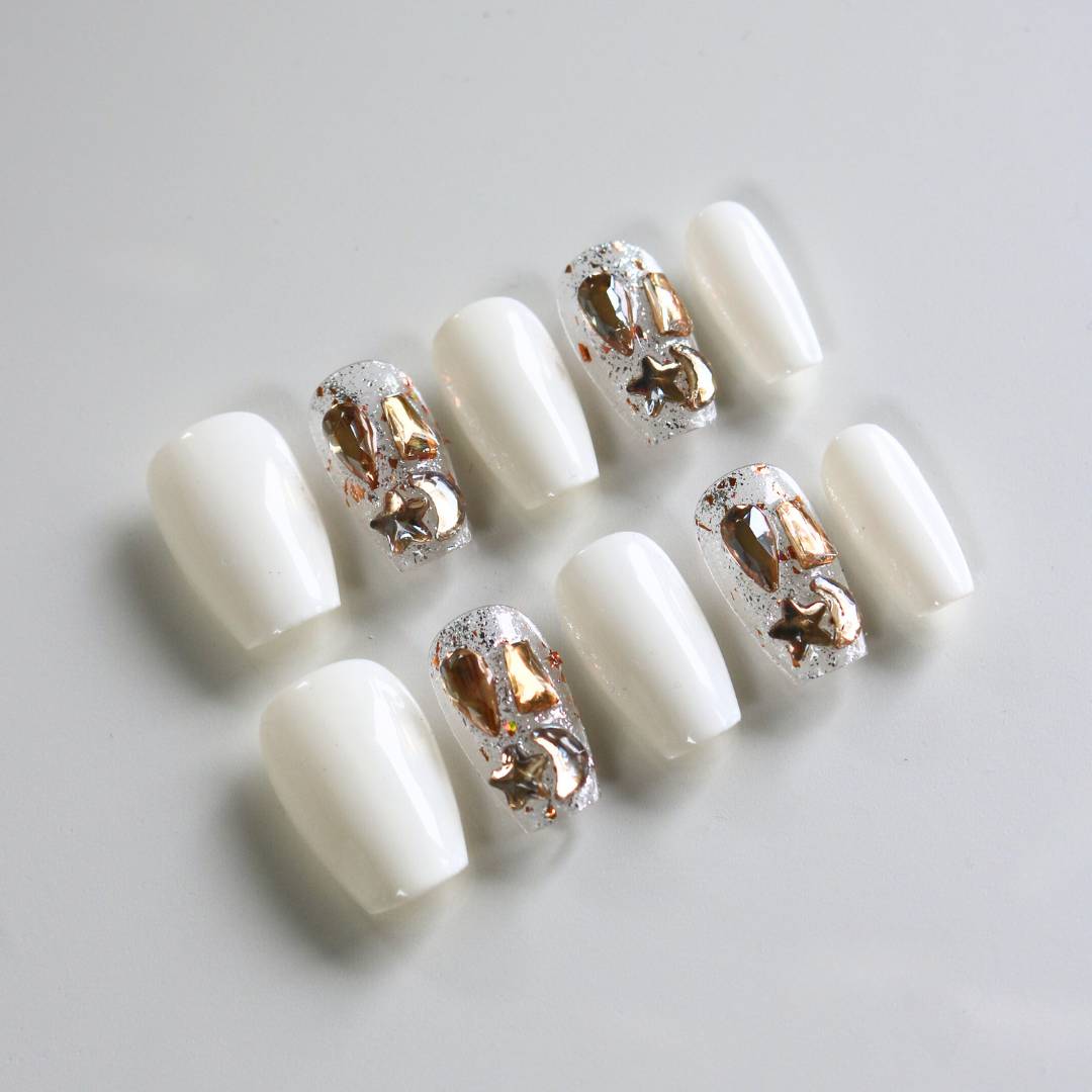 Handmade Press-on Nails - Diva - White Gold Crystal